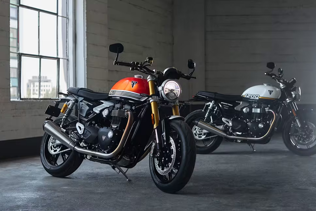 【Black Jessy】　凱旋 TRIUMPH 凱旋| SUPERMOTO8